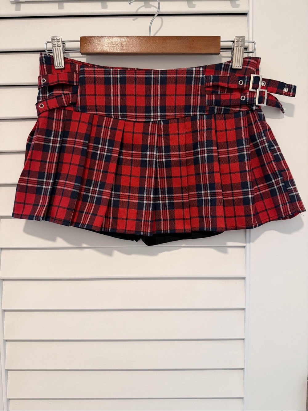 ONNASENSHI tokidoki Red Plaid Pleated Mini Skirt